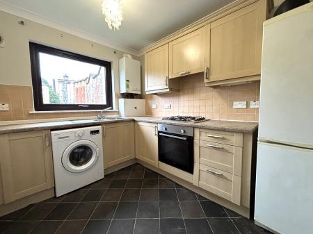 2 bedroom Flat to let in Ferry Road, Glasgow, G3