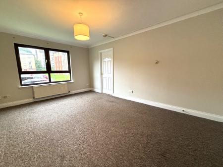 2 bedroom Flat to let in Ferry Road, Glasgow, G3