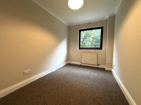 2 bedroom Flat to let in Ferry Road, Glasgow, G3