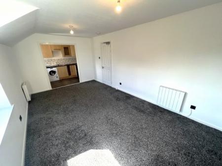 2 bedroom Flat to let in Common Green, Hamilton