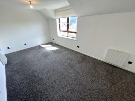 2 bedroom Flat to let in Common Green, Hamilton