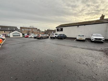 3 bedroom Flat to let in Montgomery Street, The Village, East Kilbride