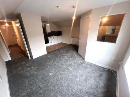 3 bedroom Flat to let in Montgomery Street, The Village, East Kilbride