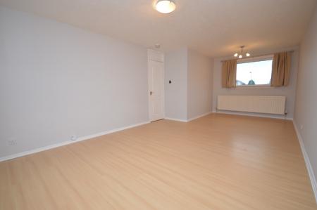 2 bedroom Flat to let in Juniper Avenue, East Kilbride, South Lanarkshire, G75