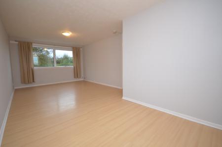 2 bedroom Flat to let in Juniper Avenue, East Kilbride, South Lanarkshire, G75