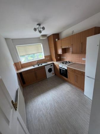 2 bedroom Flat to let in Lomond Court, Coatbridge, ML5