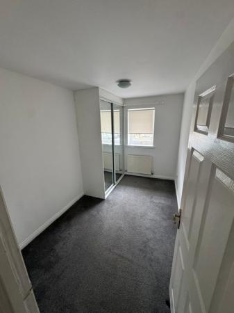 2 bedroom Flat to let in Lomond Court, Coatbridge, ML5