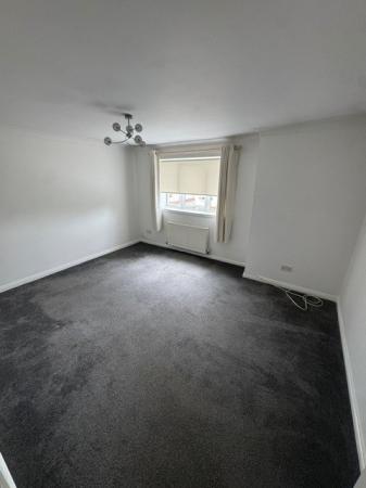 2 bedroom Flat to let in Lomond Court, Coatbridge, ML5