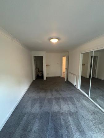 2 bedroom Flat to let in Cumbernauld Road, Stepps, Glasgow, G33