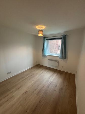 1 bedroom Flat to let in Inchlee Street, Glasgow, G14