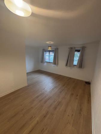1 bedroom Flat to let in Inchlee Street, Glasgow, G14
