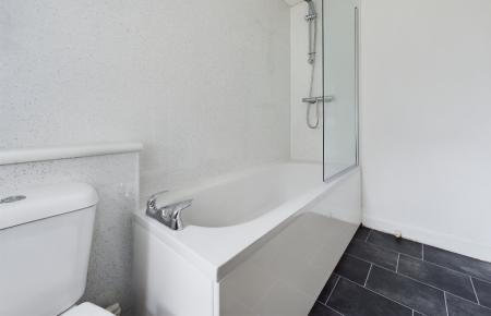 1 bedroom Flat to let in Douglasdale, East Kilbride, South Lanarkshire, G74