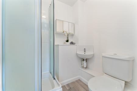 2 bedroom Flat for sale in Eaglesham Court, East Kilbride, G75
