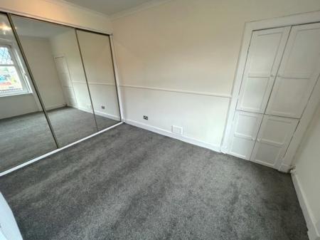 1 bedroom Flat to let in East Thornlie Street, Wishaw