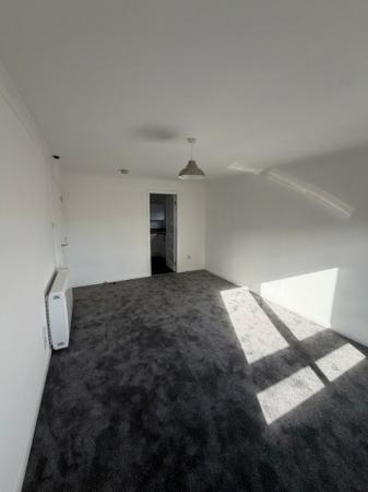 2 bedroom Flat to let in Park Road, Hamilton, ML3