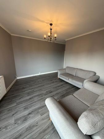 1 bedroom Flat to let in Glasgow Road, Blantyre, G72