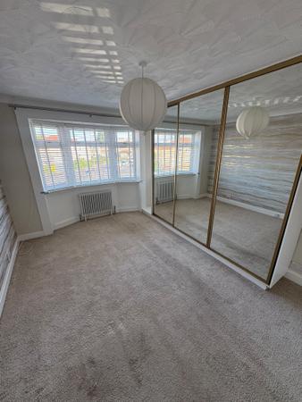 3 bedroom Flat to let in Castlemilk Road, Croftfoot, Glasgow, G44