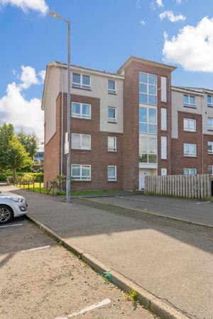 2 bedroom Flat for sale in Eaglesham Court, East Kilbride, South Lanarkshire, G75