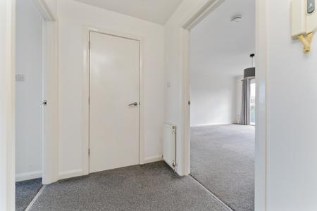 2 bedroom Flat for sale in Eaglesham Court, East Kilbride, South Lanarkshire, G75