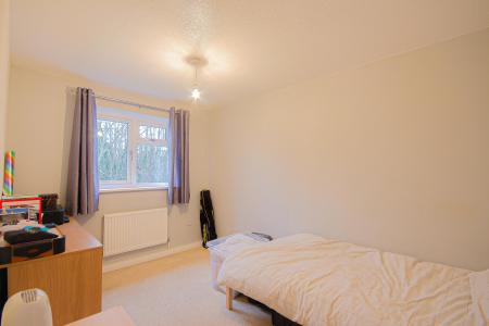 2 bedroom Terraced House for sale in Armscroft Gardens, Gloucester, GL2