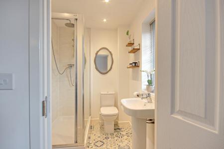 4 bedroom Detached house for sale in Attlebridge Way Kingsway, Quedgeley, Gloucester, GL2