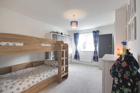 4 bedroom Detached house for sale in Attlebridge Way Kingsway, Quedgeley, Gloucester, GL2