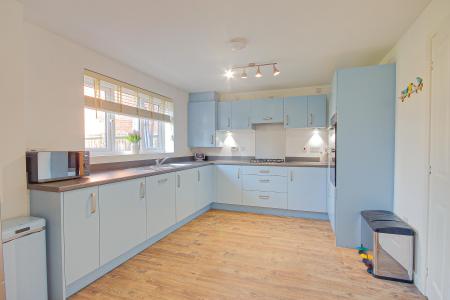 4 bedroom Detached house for sale in Attlebridge Way Kingsway, Quedgeley, Gloucester, GL2