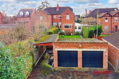 4 bedroom Semi-detached house for sale in Barnwood Road, Barnwood, Gloucester, GL2