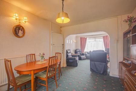 3 bedroom Detached house for sale in Barnwood Road, Gloucester, GL2