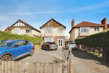 3 bedroom Detached house for sale in Barnwood Road, Gloucester, GL2