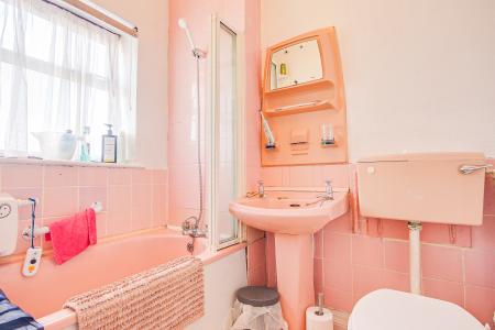 3 bedroom Detached house for sale in Barnwood Road, Gloucester, GL2