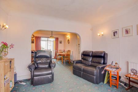 3 bedroom Detached house for sale in Barnwood Road, Gloucester, GL2