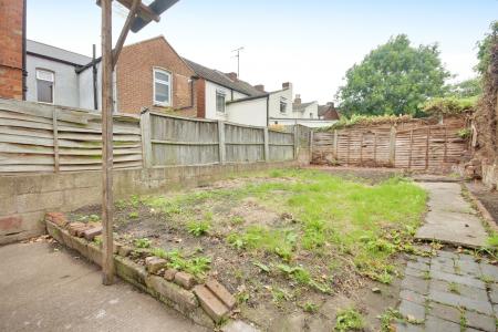 3 bedroom Terraced House for sale in Barton Street, Barton, Gloucester, GL1