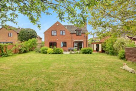 4 bedroom Detached house for sale in Base Lane, Sandhurst, Gloucester, GL2