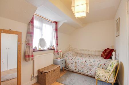 4 bedroom Detached house for sale in Base Lane, Sandhurst, Gloucester, GL2