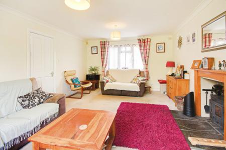 4 bedroom Detached house for sale in Base Lane, Sandhurst, Gloucester, GL2