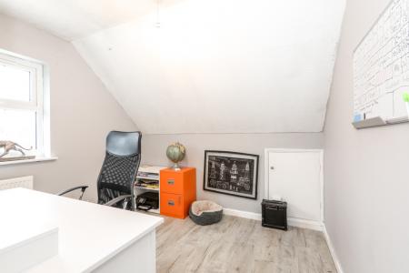 4 bedroom Detached house for sale in Borage Close, Abbeymead, Gloucester, GL4