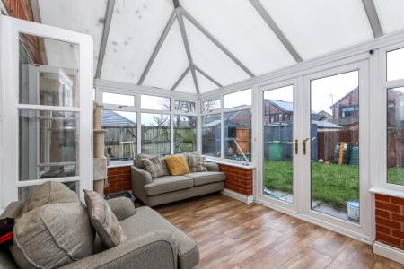 4 bedroom Detached house for sale in Borage Close, Abbeymead, Gloucester, GL4