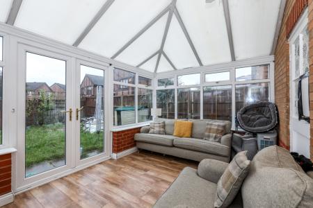 4 bedroom Detached house for sale in Borage Close, Abbeymead, Gloucester, GL4