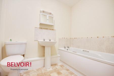 2 bedroom Flat for sale in Bristol Road, Quedgeley, Gloucester, GL2