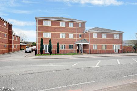 2 bedroom Flat for sale in Bristol Road, Quedgeley, Gloucester, GL2
