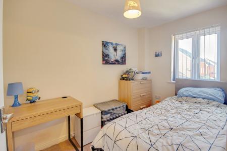 3 bedroom Semi-detached house for sale in Brize Avenue, Kingsway, Gloucester, GL2