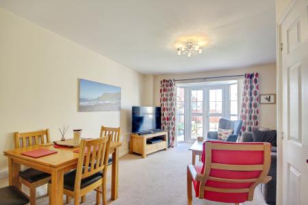 3 bedroom Semi-detached house for sale in Brize Avenue, Kingsway, Gloucester, GL2