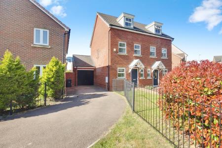 3 bedroom Semi-detached house for sale in Brize Avenue, Kingsway, Gloucester, GL2