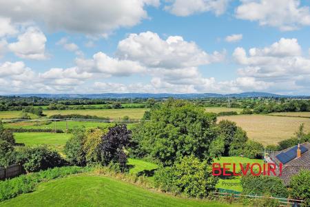 4 bedroom Detached house for sale in Chartwell Close, Hempsted, Gloucester, GL2