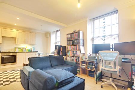 1 bedroom Flat for sale in Commercial Road, The Docks, Gloucester, GL1