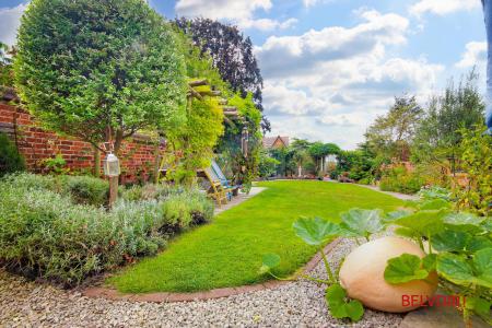 6 bedroom Semi-detached house for sale in Denmark Road, Kingsholm, Gloucester, GL1