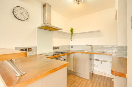 1 bedroom Flat for sale in Denmark Road, Kingsholm, Gloucester, GL1