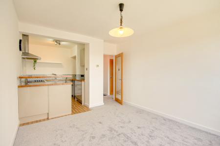 1 bedroom Flat for sale in Denmark Road, Kingsholm, Gloucester, GL1