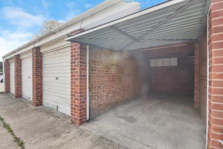 1 bedroom Flat for sale in Denmark Road, Kingsholm, Gloucester, GL1